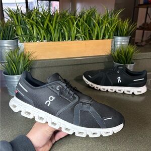 On Running Cloud 5 Black White Running Shoes Men’s Size 12.5 Retail $165